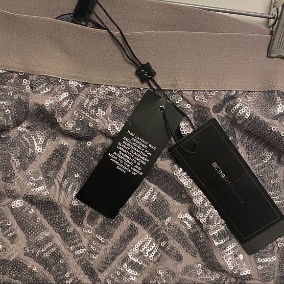 BCBG MAXAZRIA  Grey Sequin Mini Skirt - Picture 4 of 6